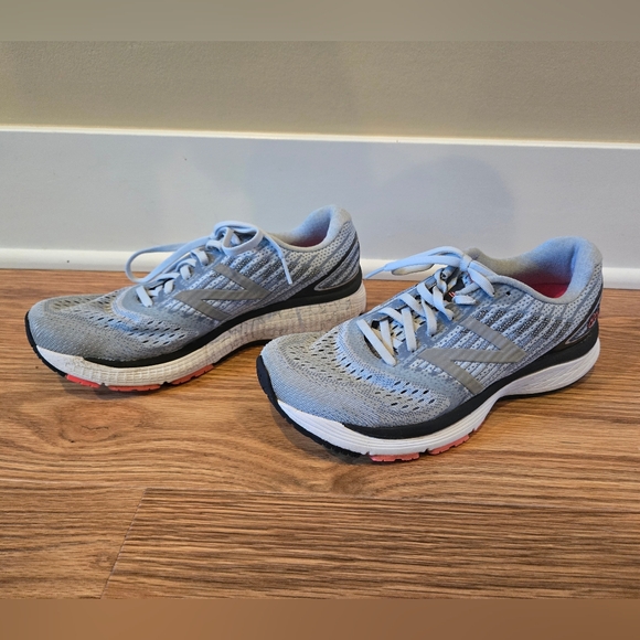New Balance 860 v9 Running Shoes - Picture 2 of 8